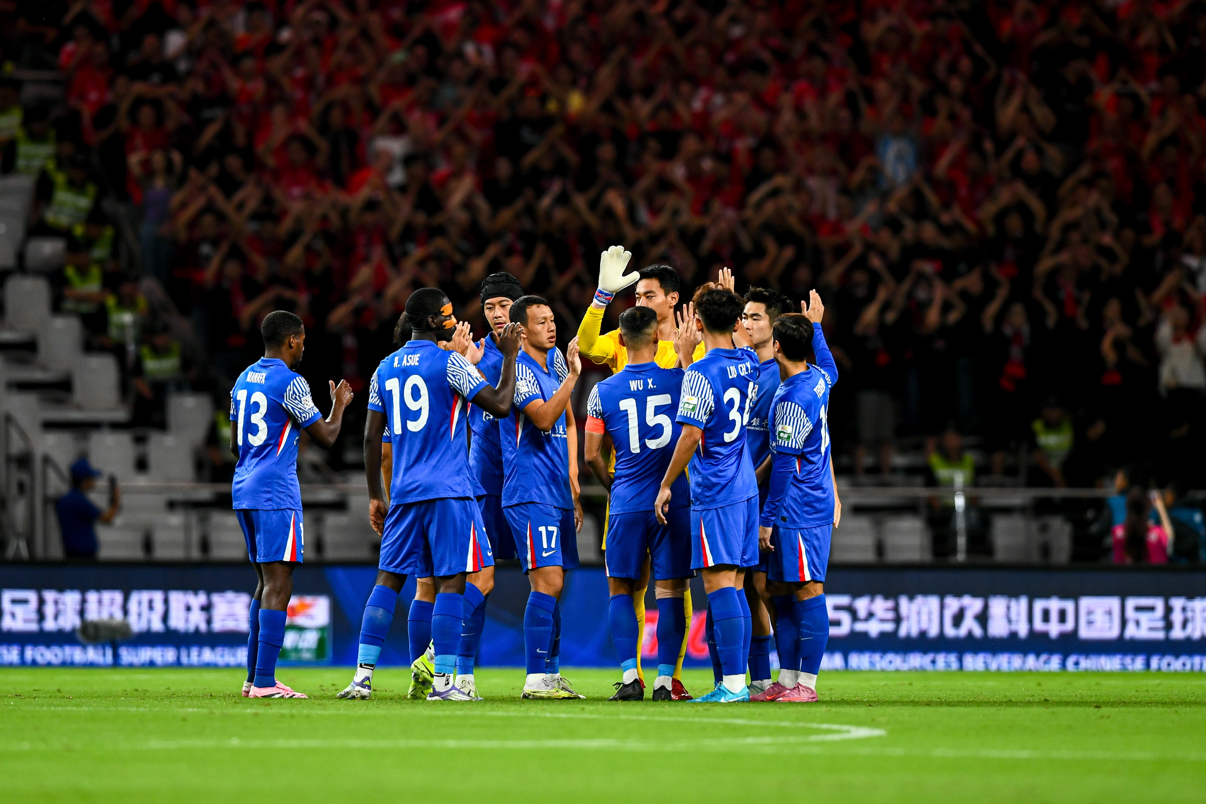 APP下载-记者：申花冬训首场热身赛采用433阵型，锋线新外援盖伊首发出战