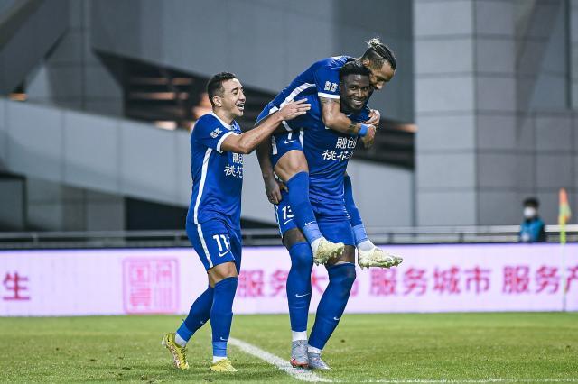 APP下载-三镇强势连胜演绎群狼共舞 单场35次射门宣告冲冠